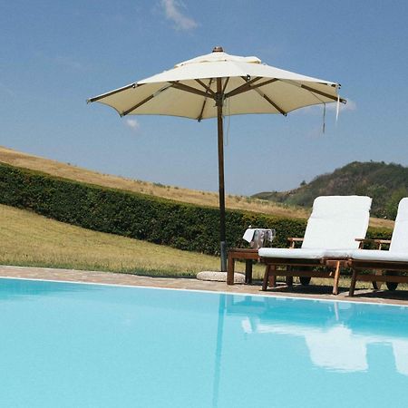 Apart-Agriturismo "La Colomba" Nizza Monferrato Bagian luar foto